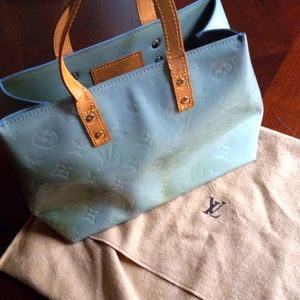 Authentic Louis Vuitton Vernis Reade Mini